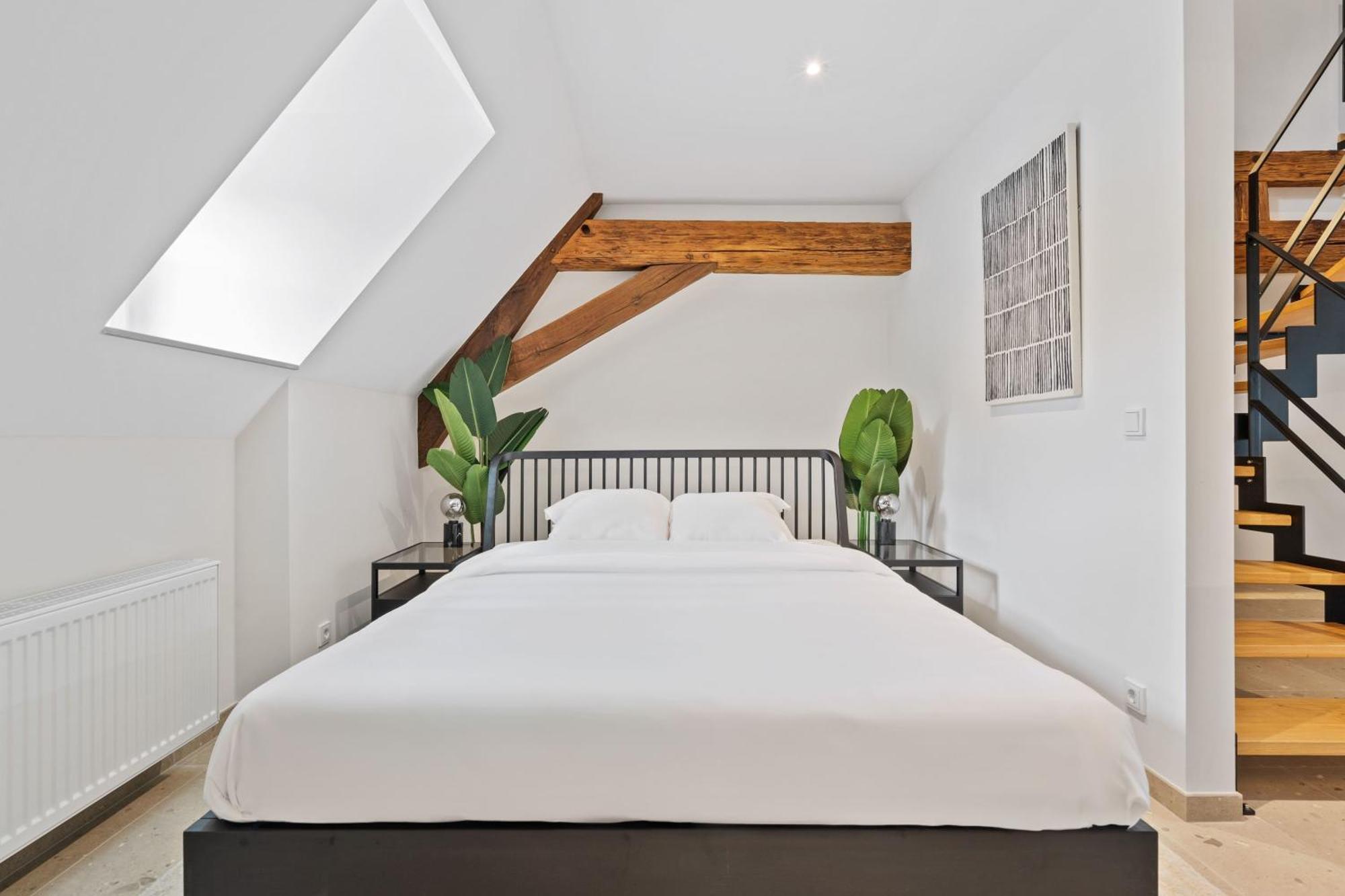 Elegant Clausen Apartment With King Bed & Wifi لوكسمبورغ المظهر الخارجي الصورة