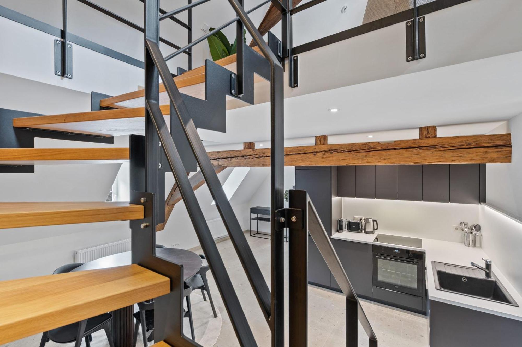 Elegant Clausen Apartment With King Bed & Wifi لوكسمبورغ المظهر الخارجي الصورة