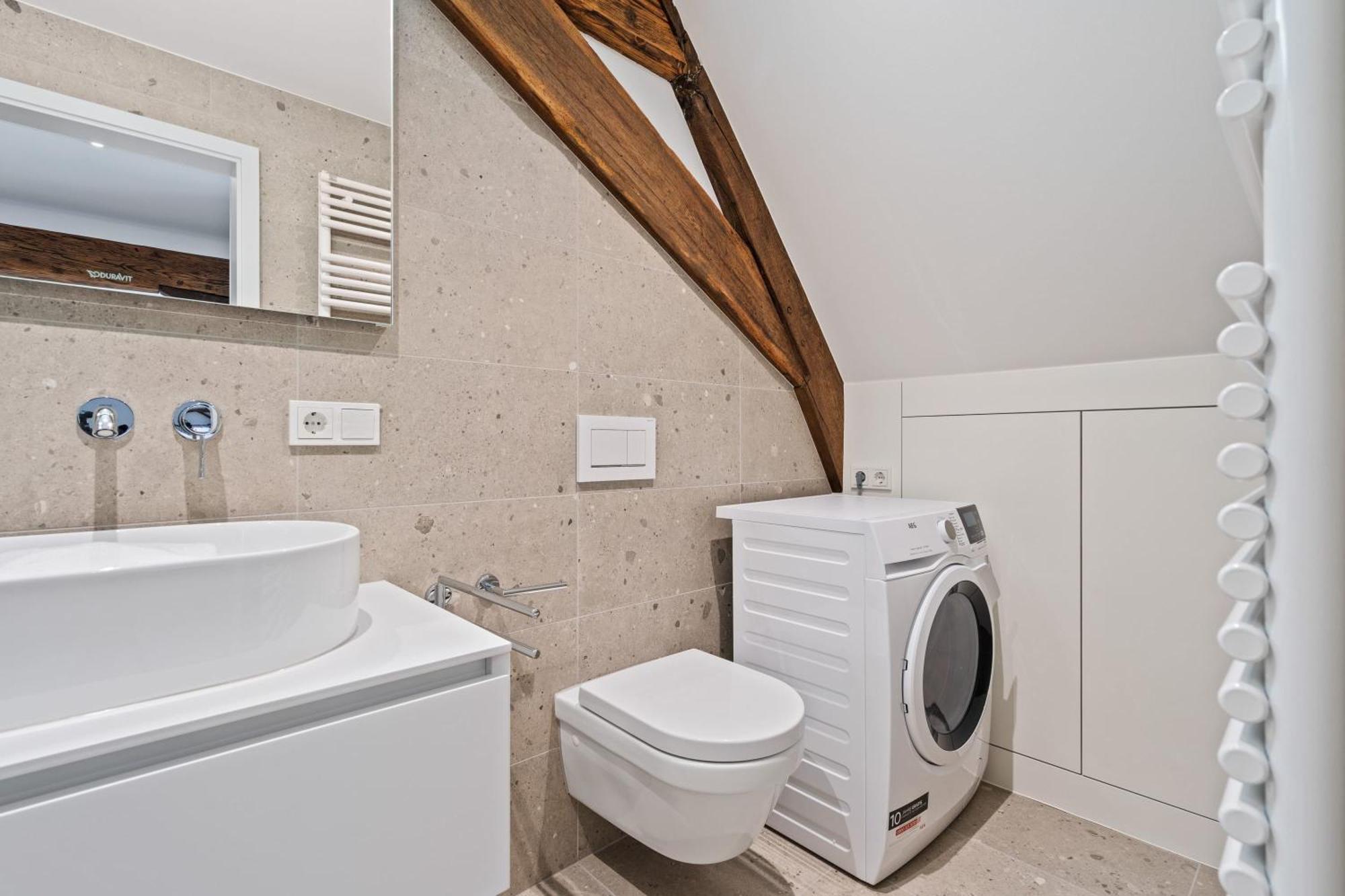 Elegant Clausen Apartment With King Bed & Wifi لوكسمبورغ المظهر الخارجي الصورة