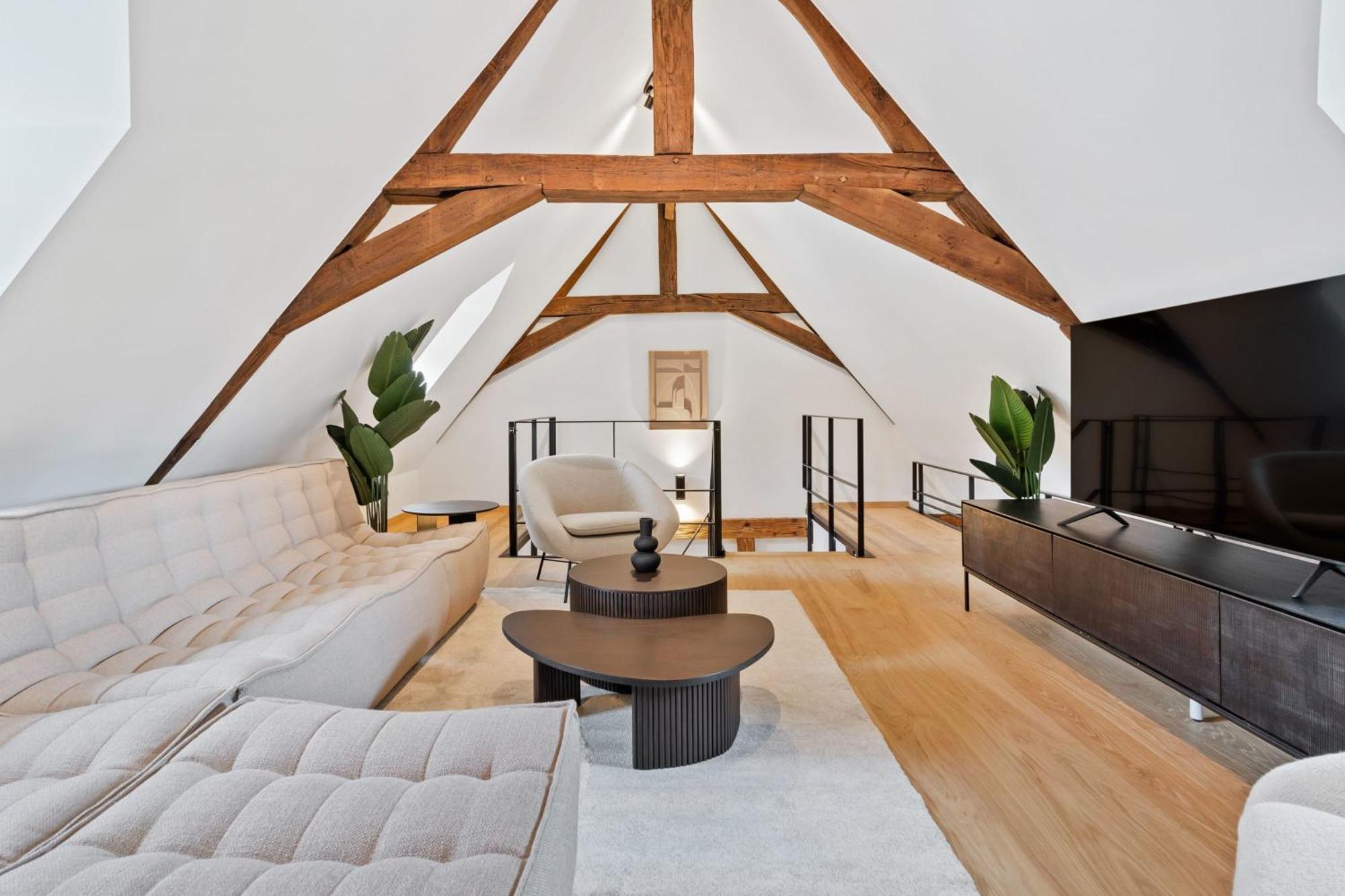 Elegant Clausen Apartment With King Bed & Wifi لوكسمبورغ المظهر الخارجي الصورة