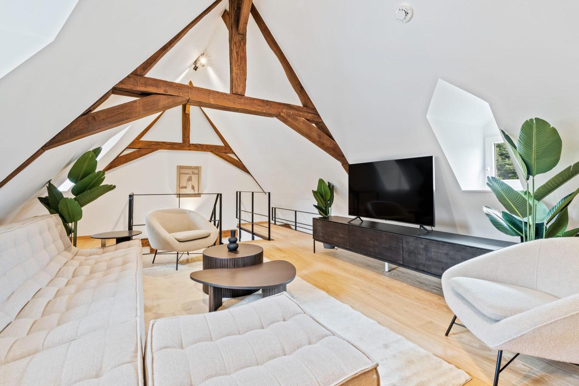 Elegant Clausen Apartment With King Bed & Wifi لوكسمبورغ المظهر الخارجي الصورة